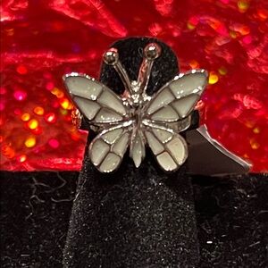 Elegant Silver Butterfly Ring